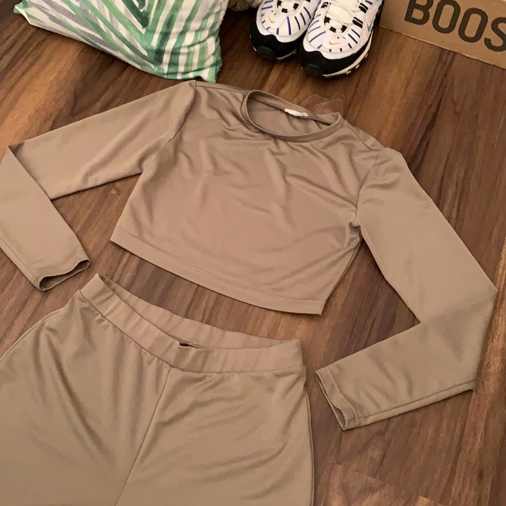 MISTRESS ROCKS Olive Two-Piece Set - Picture 4 of 6